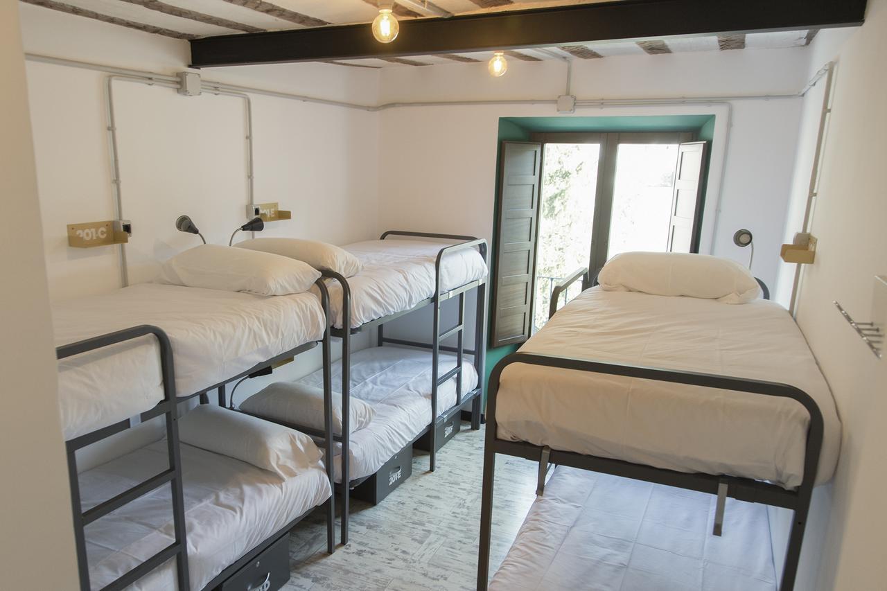 Green River Hostel Cuenca  Ngoại thất bức ảnh