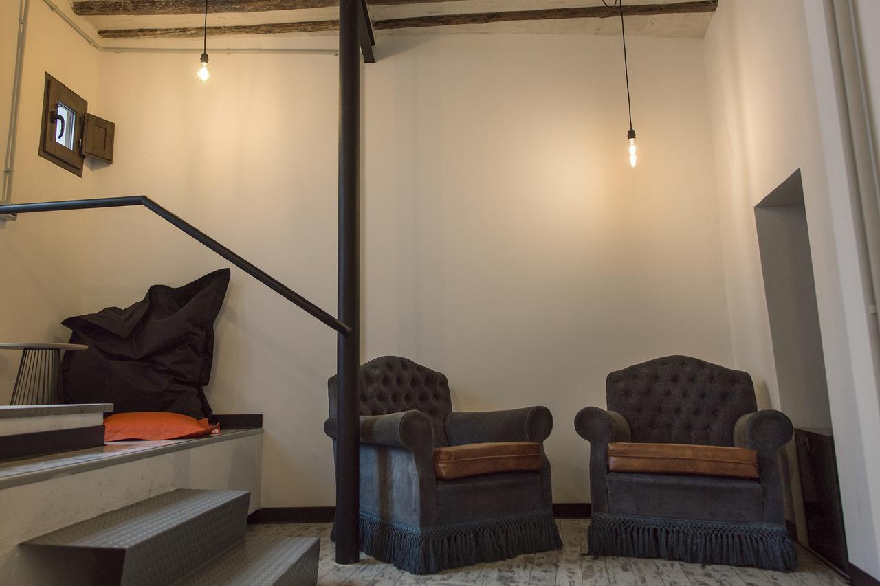 Green River Hostel Cuenca  Ngoại thất bức ảnh