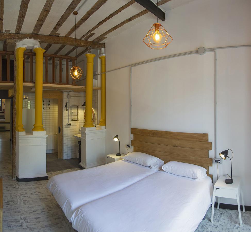 Green River Hostel Cuenca  Ngoại thất bức ảnh