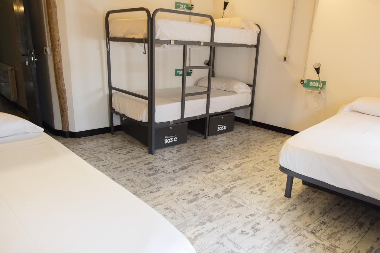 Green River Hostel Cuenca  Ngoại thất bức ảnh