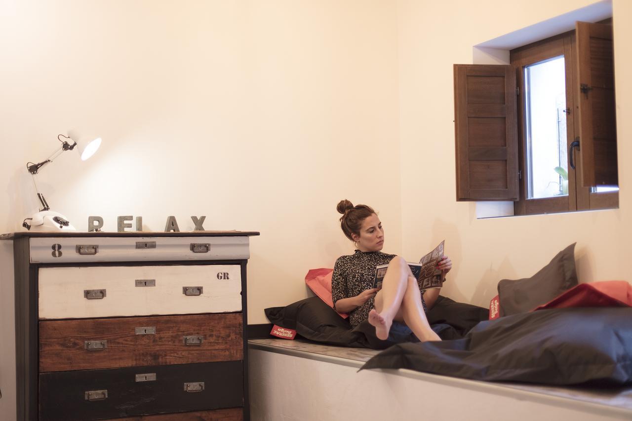 Green River Hostel Cuenca  Ngoại thất bức ảnh