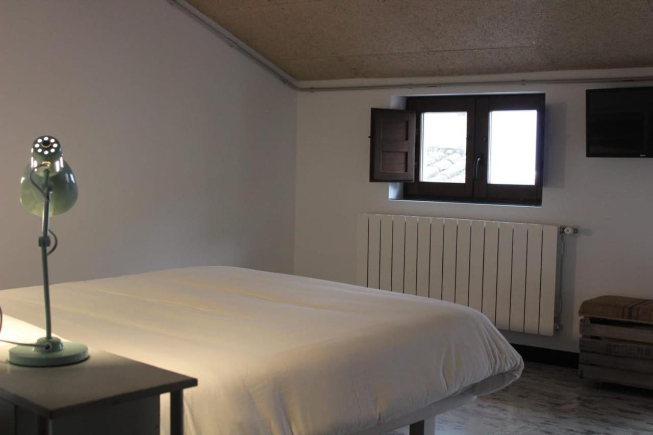 Green River Hostel Cuenca  Ngoại thất bức ảnh