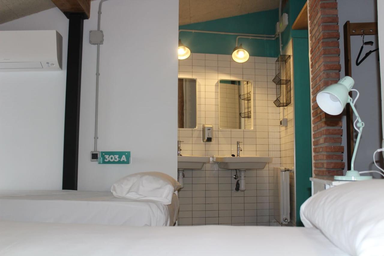 Green River Hostel Cuenca  Ngoại thất bức ảnh
